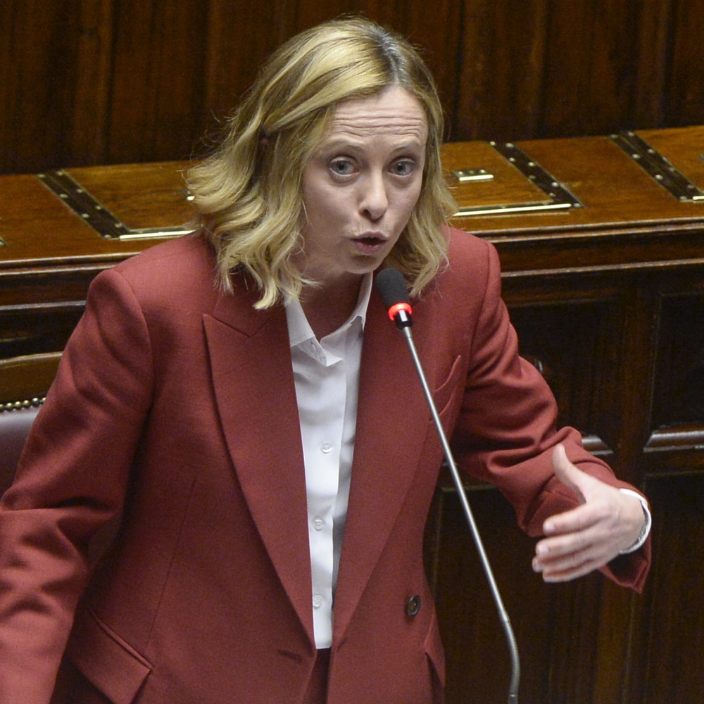 Governo, Giorgia Meloni a Montecitorio: nuovo attacco al Pd: “Fa macumbe e voodoo contro Palazzo Chigi”