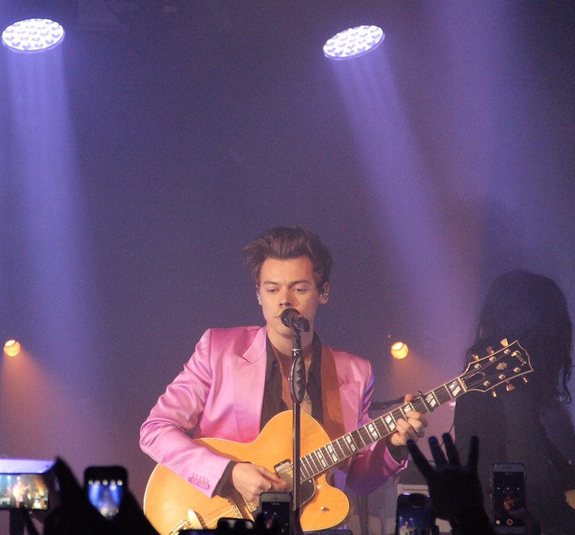 Harry Styles, live segreto ed esplosivo a Londra