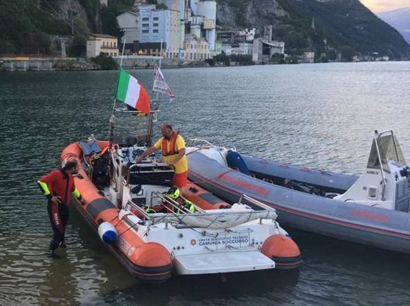 Inghiottiti dal lago, morti in ospedale due fratelli