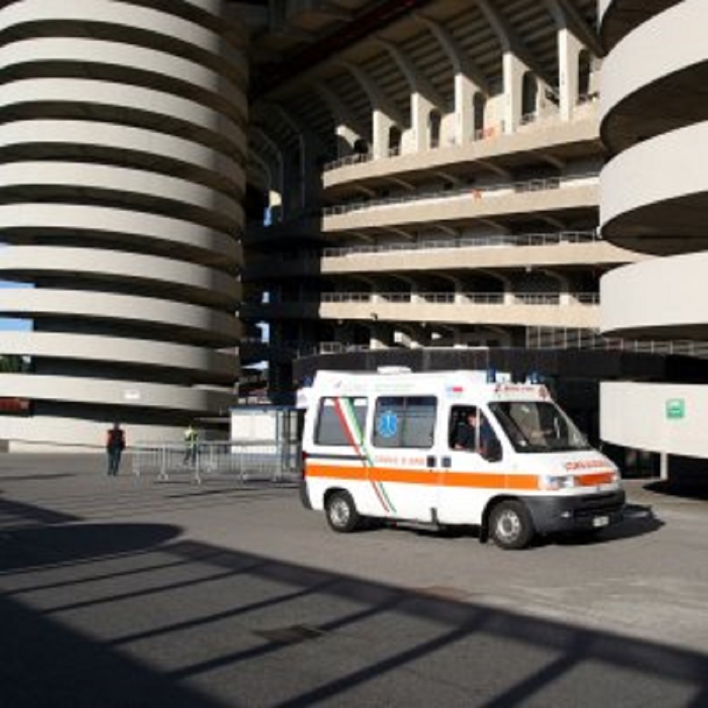 Inter-Napoli, morto il tifoso investito da un van