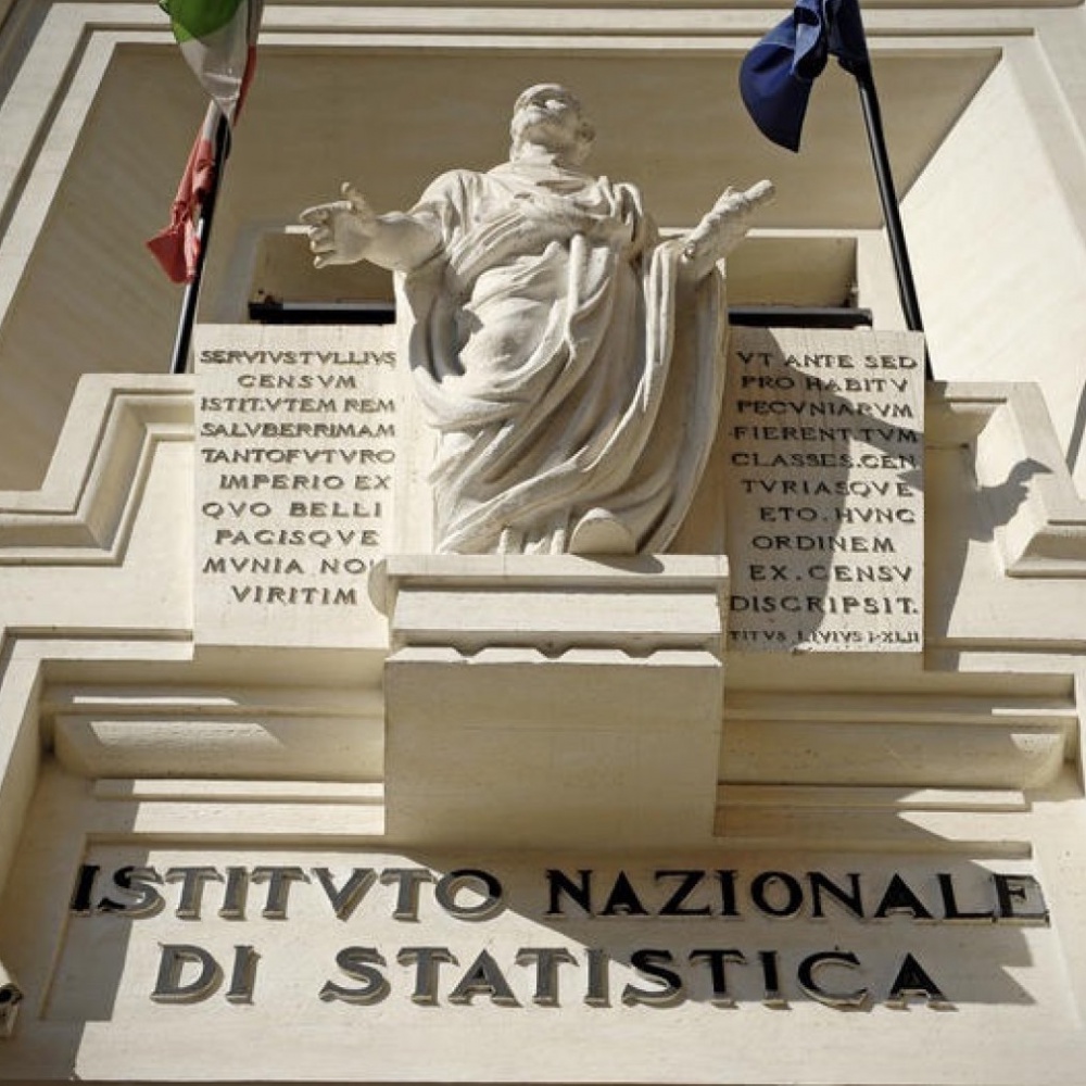 Istat, crescono gli occupati e aumenta la disoccupazione giovanile