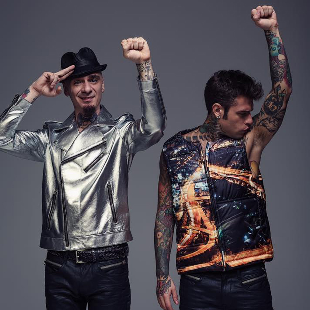 J-Ax e Fedez presentano il video di "Assenzio"