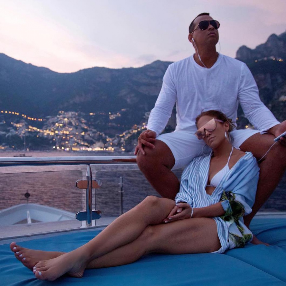 Jennifer Lopez, lo show a sorpresa in un locale di Capri
