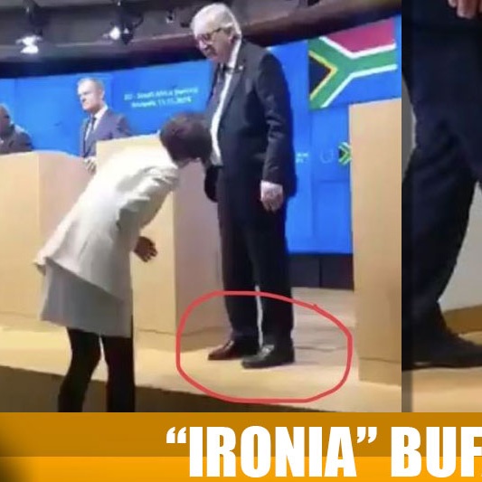 Juncker si presenta con una scarpa diversa dall’altra