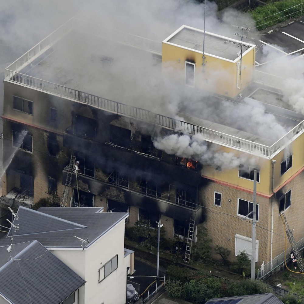 Kyoto, incendio in studio animazione, almeno 23 i morti