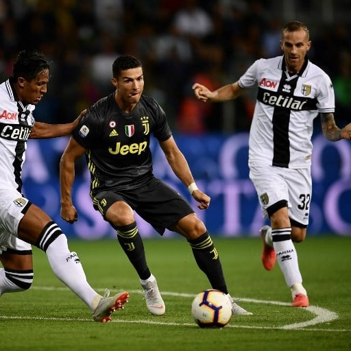 La Juventus soffre ma passa a Parma, ancora a secco Ronaldo