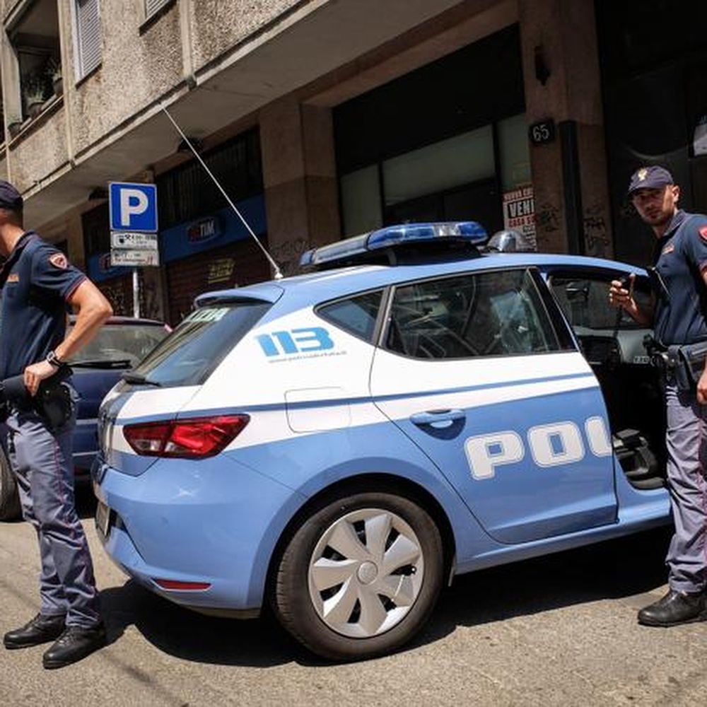 Ladre rubano 100mila euro in gioielli, proprietaria le blocca