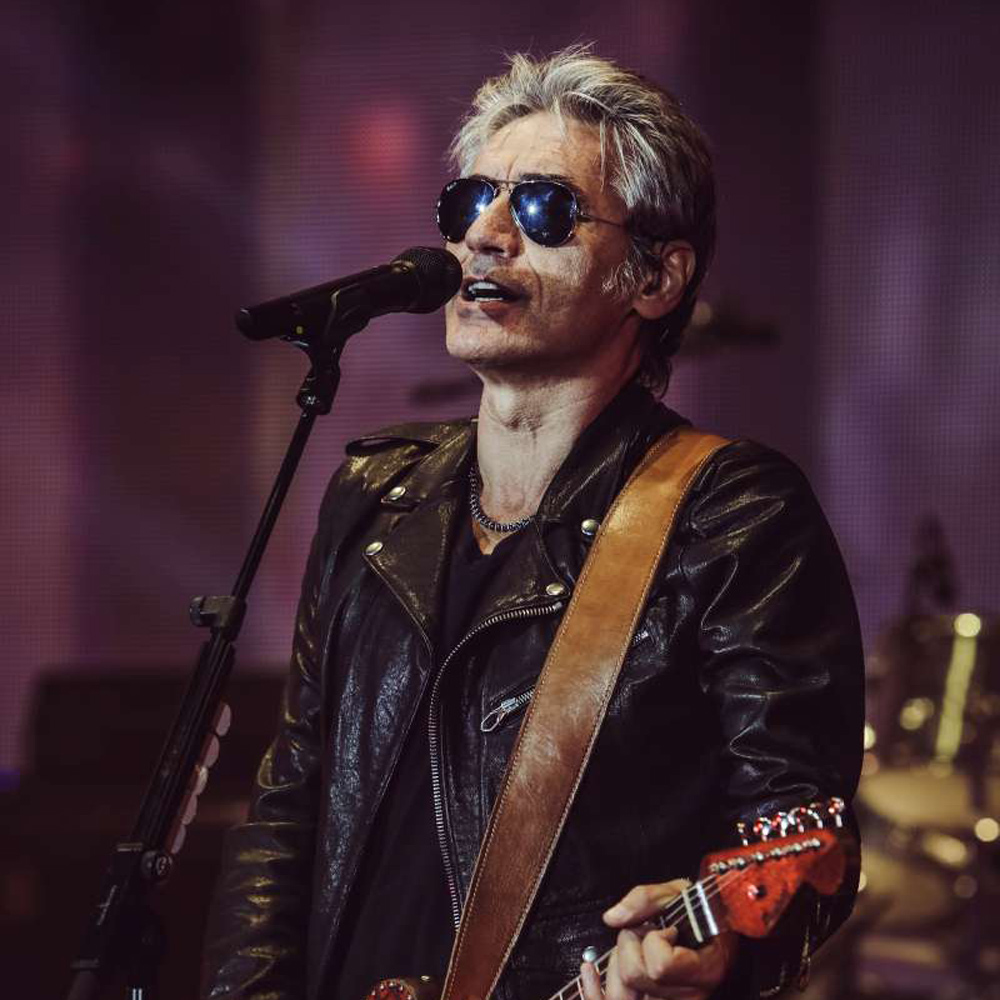 Ligabue subito in vetta in classifica con "Made In Italy"