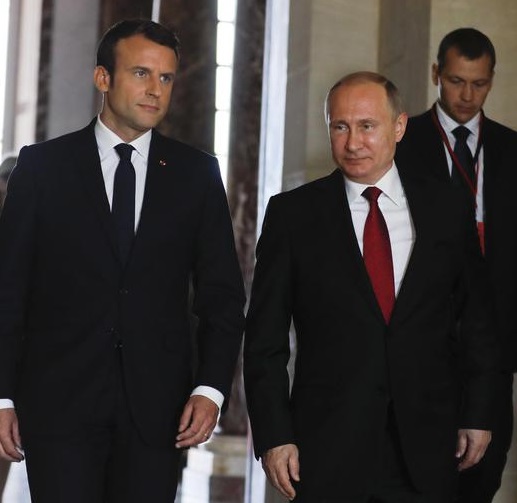 Macron-Putin: "Terrorismo, Siria e armi chimiche"