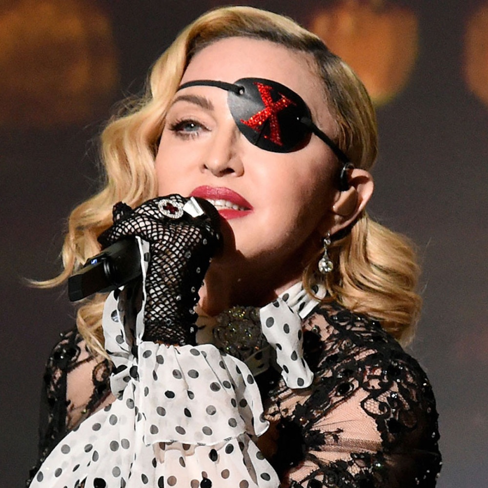 Madonna costretta a posticipare l'inizio del tour