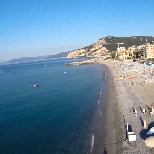 Mare, fra le spiagge più esclusive al mondo anche Finale Ligure