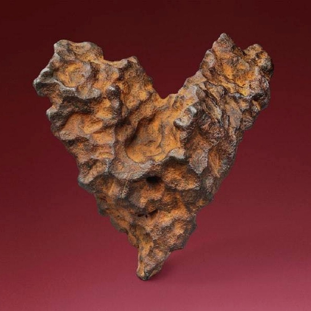 Meteorite a forma di cuore all'asta, vale 500mila dollari