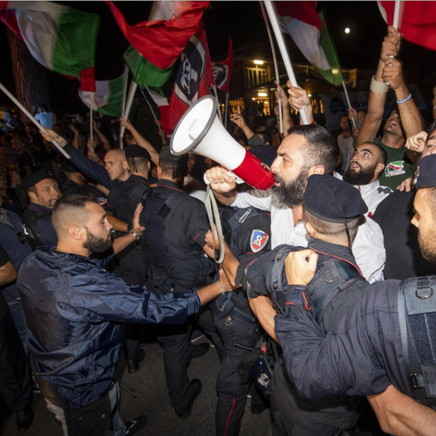 Migranti arrivati a Rocca di Papa, tensioni per proteste Casapound