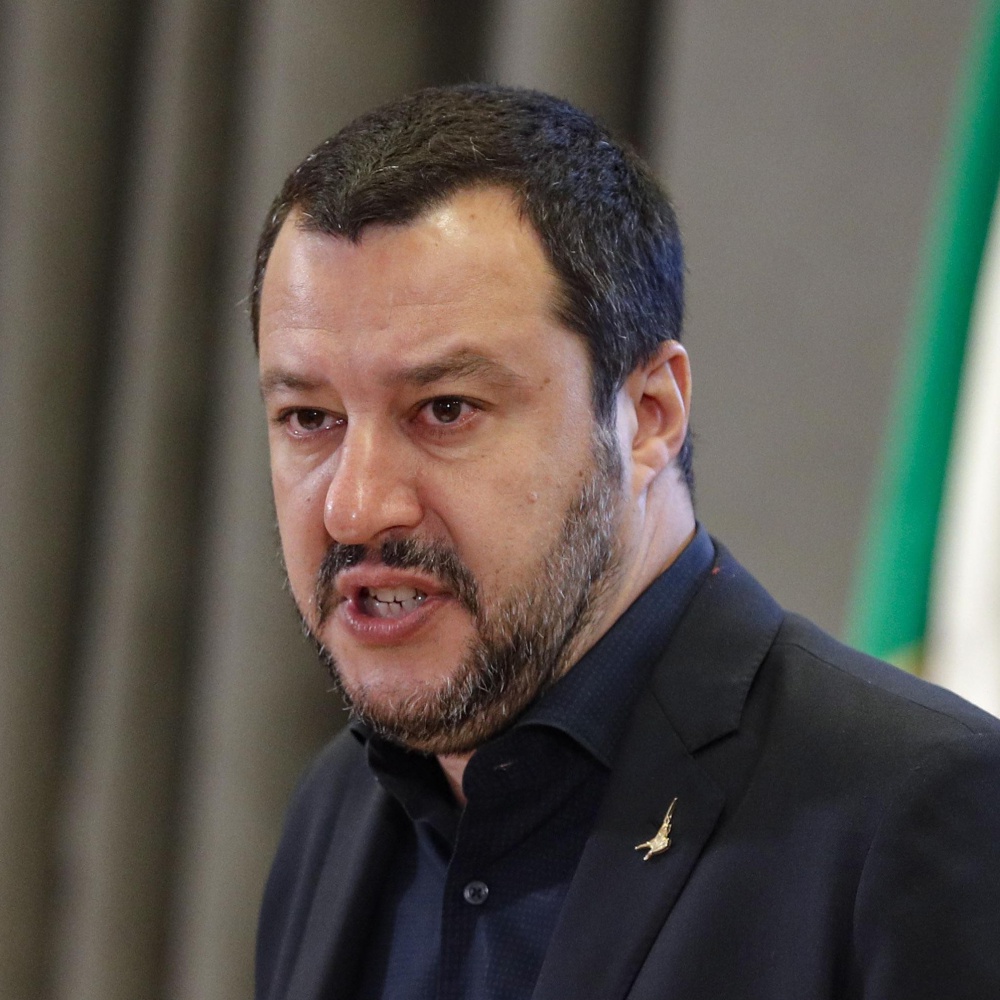 Migranti, Salvini insiste, no a nuovi sbarchi