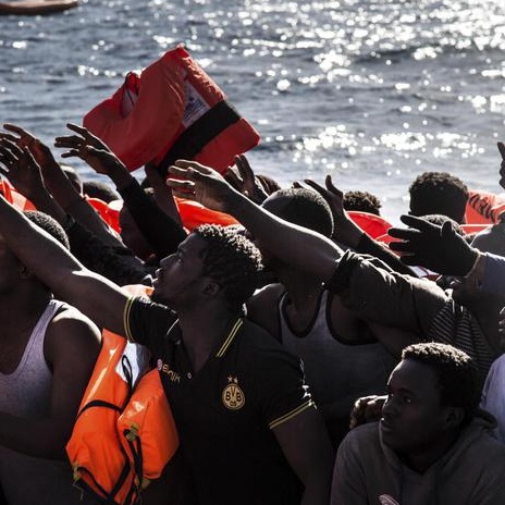 Migranti, stop ai salvataggi anche per Save the Children e Sea Eye