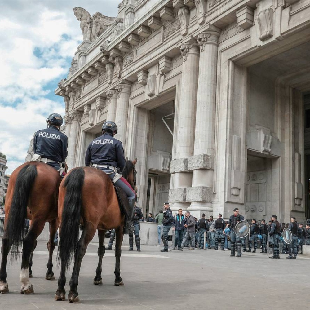 Milano, militare ferito con forbici davanti alla Stazione Centrale