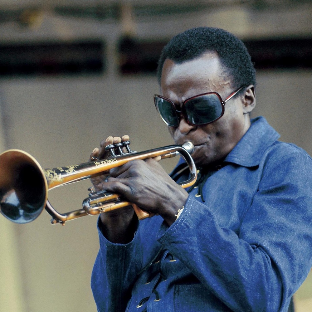 Miles Davis, all'asta tromba blu della leggenda del jazz