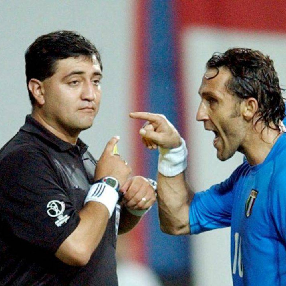 Mondiali 2002, arbitro Moreno, fallo su Zambrotta era da rosso