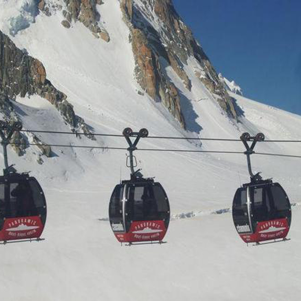 Monte Bianco, riparata la funivia e i passeggeri salvi