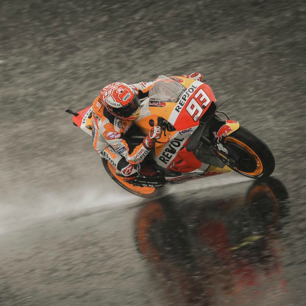 Moto Gp, annullato Gp Inghilterra, diluvio a Silverstone