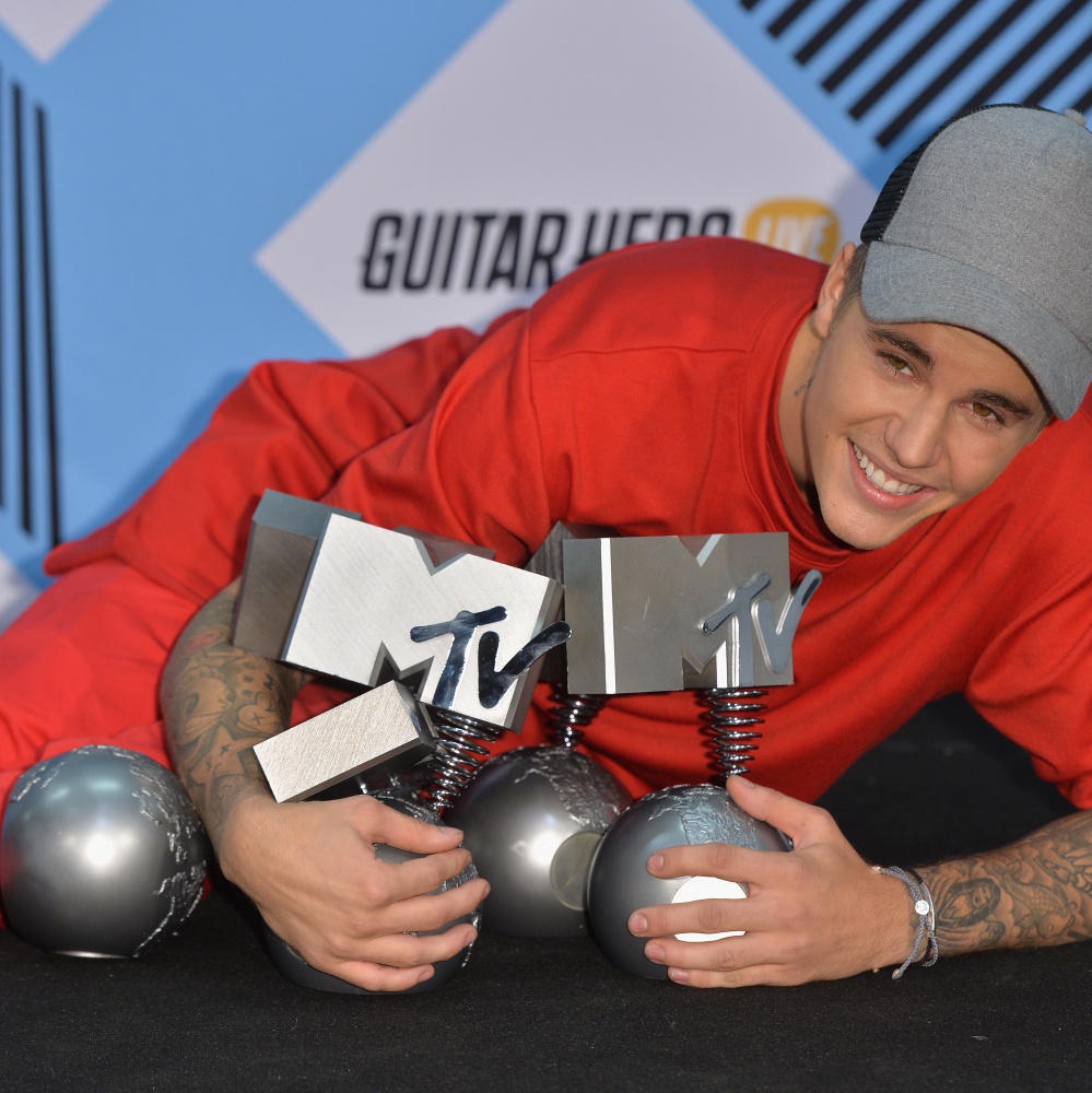 MTV EMA, Justin Bieber trionfa a Milano