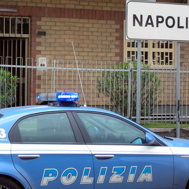 Napoli, agguato davanti a bimbo di tre anni: un morto