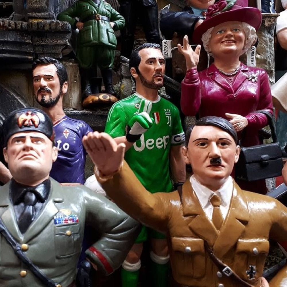 Napoli, statuina di Hitler nel presepe, l'autore si scusa
