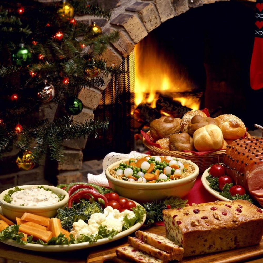 Natale, 285 euro a testa per regali, 112 a famiglia per il cibo