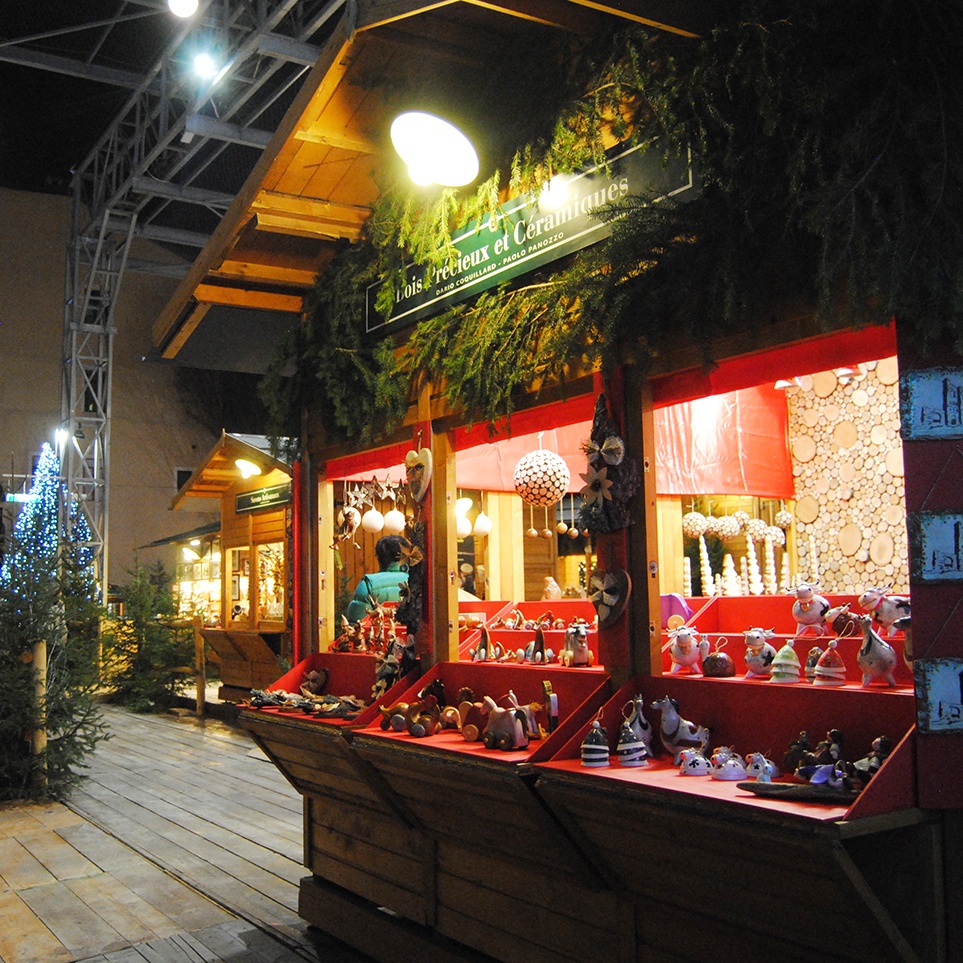 Natale, apre mercatino di Aosta, attesi migliaia di turisti