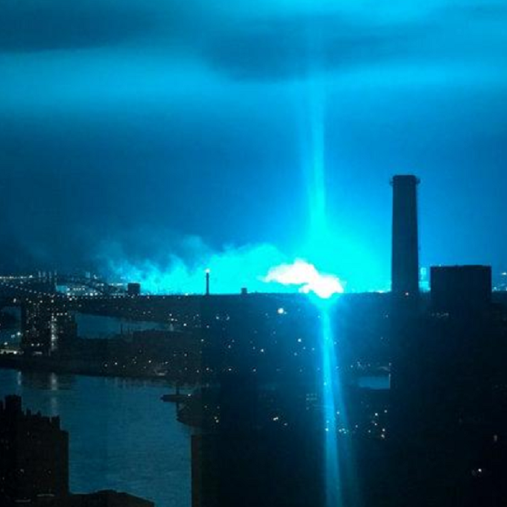 New York, cielo azzurro dopo un’esplosione