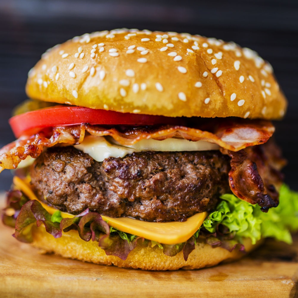 Oggi si celebra l'Hamburger Day, ecco le origini