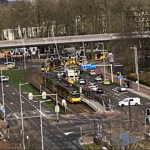 Olanda, spara a passeggeri su tram a Utrecht, feriti