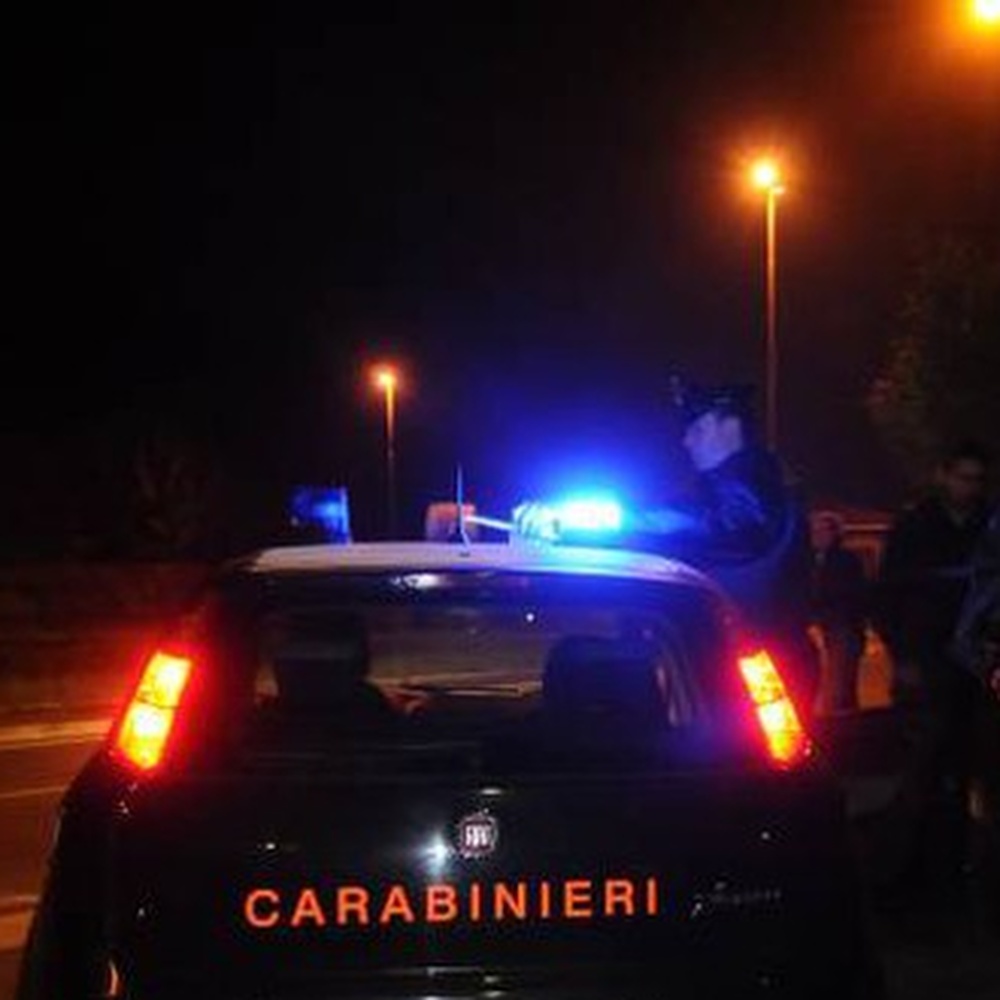 Olbia, fanno sesso in strada, multa da 10mila euro, lui arrestato