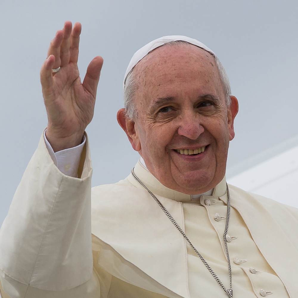 Papa, appello per la fraternità tra popoli e religioni