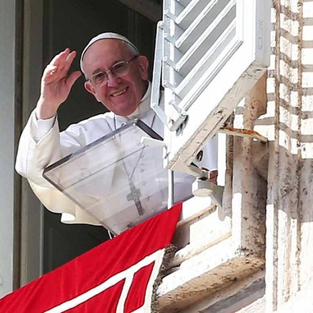 Papa Francesco, condannare atti terroristici disumani