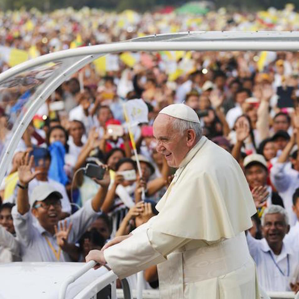Papa Francesco in Myanmar: "Non rispondere alla violenza con la vendetta"