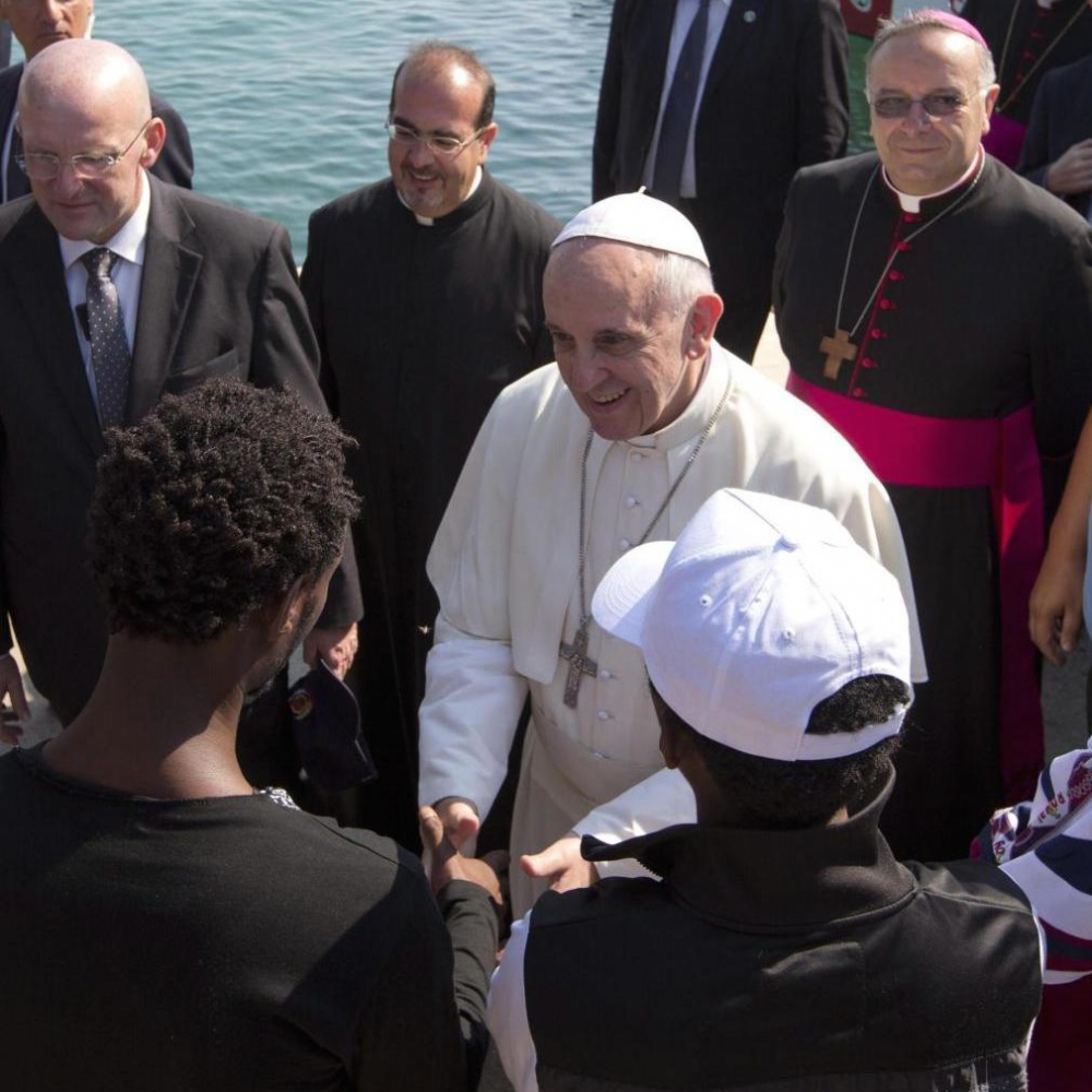 Papa Francesco: "Viaggio nel mondo dopo Lampedusa"