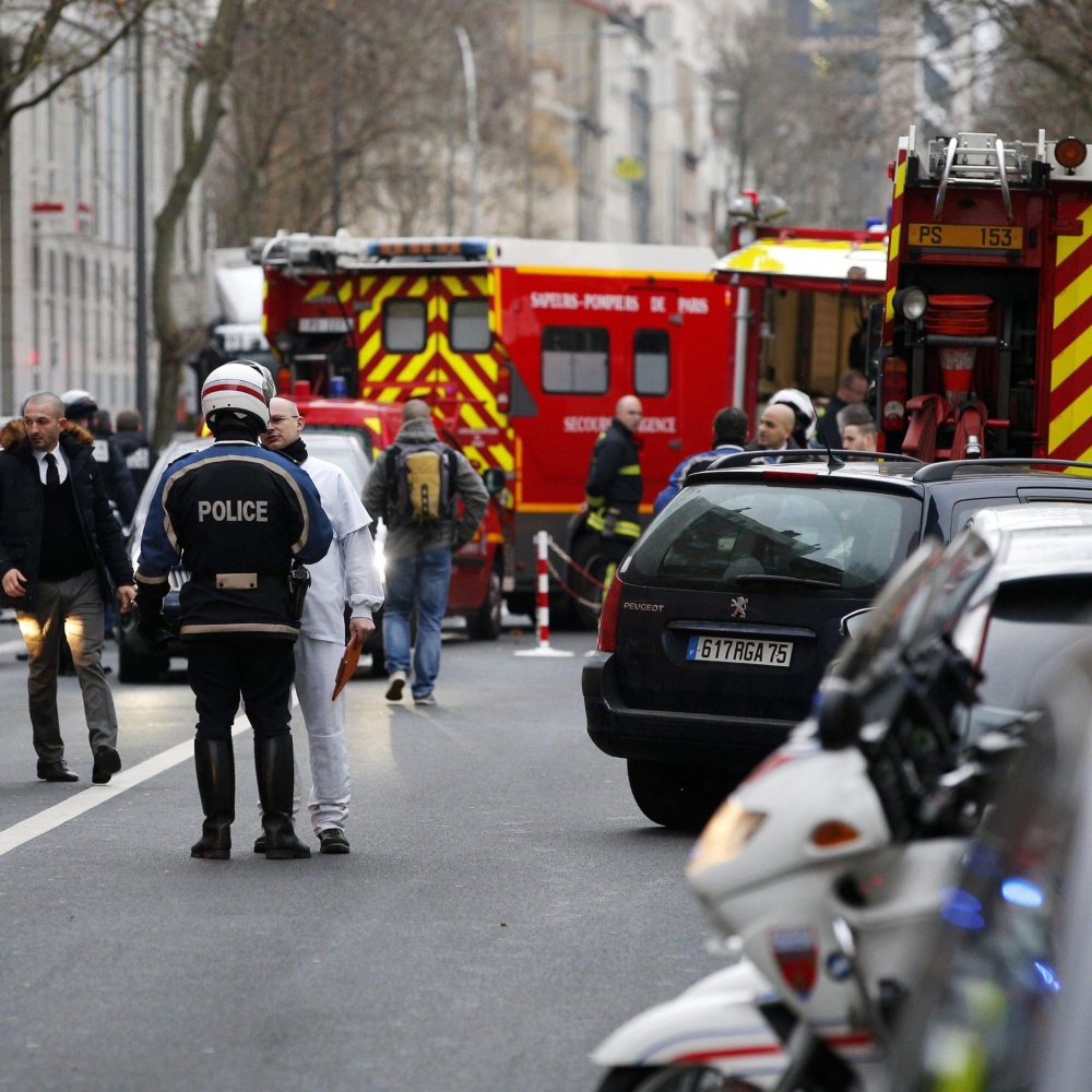 Parigi, esplosione in un palazzo nella zona dell'Opera