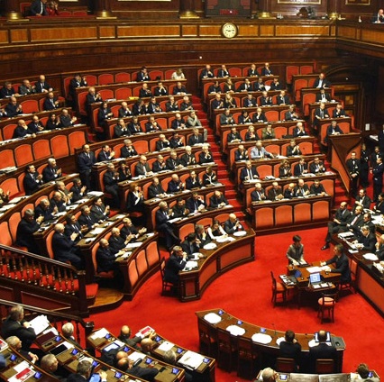 Parlamento, AAA Cercasi Stile