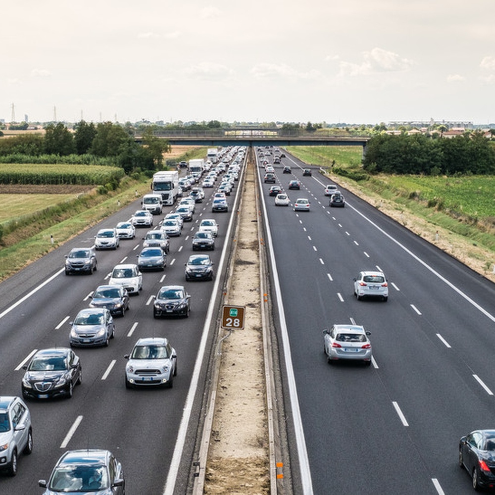 Pedone investito in autostrada, chi guida non ha colpa