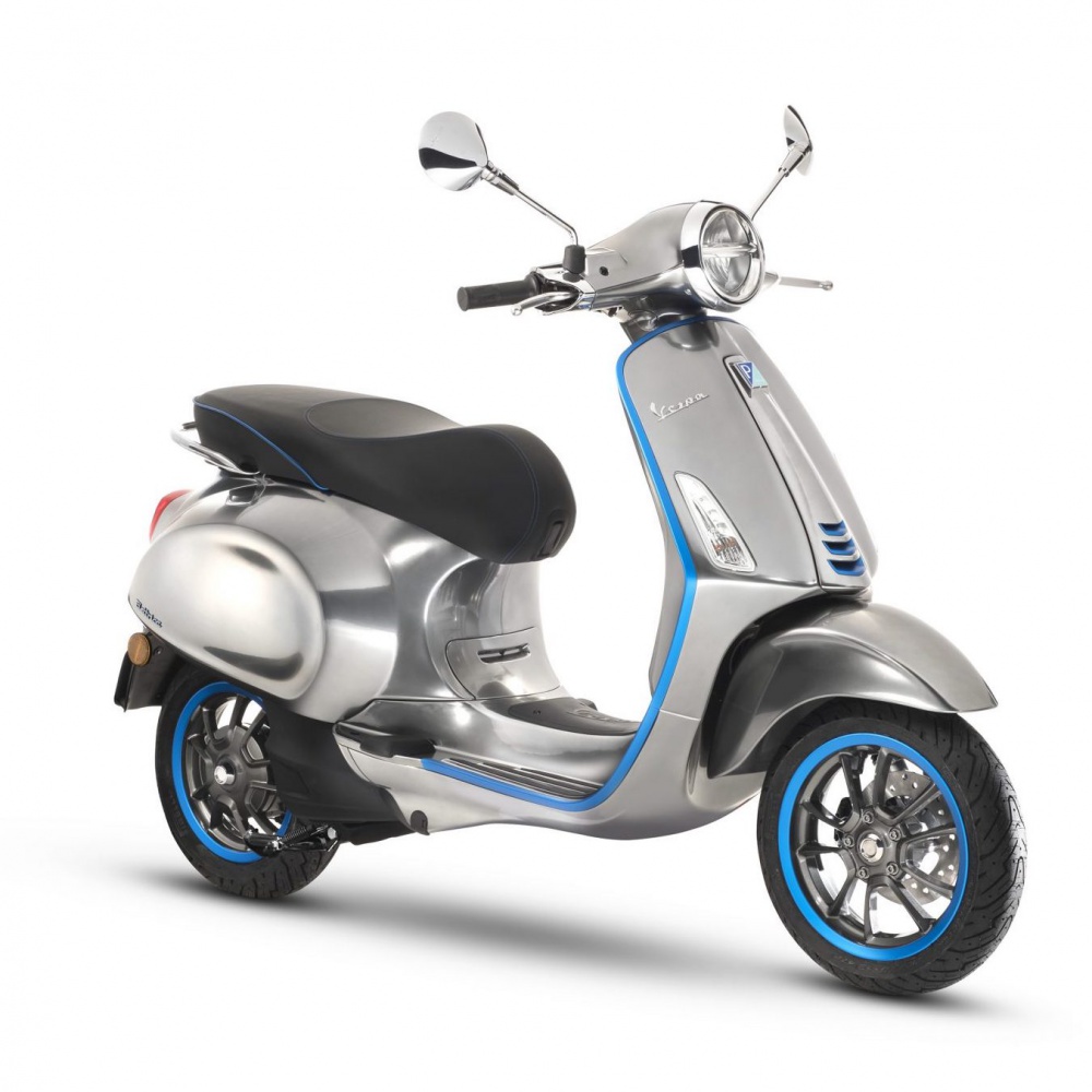 Piaggio, la Vespa Elettrica sul mercato ad ottobre