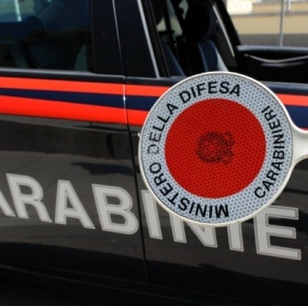 Pisa, 25enne sequestra la ex, la uccide e si suicida