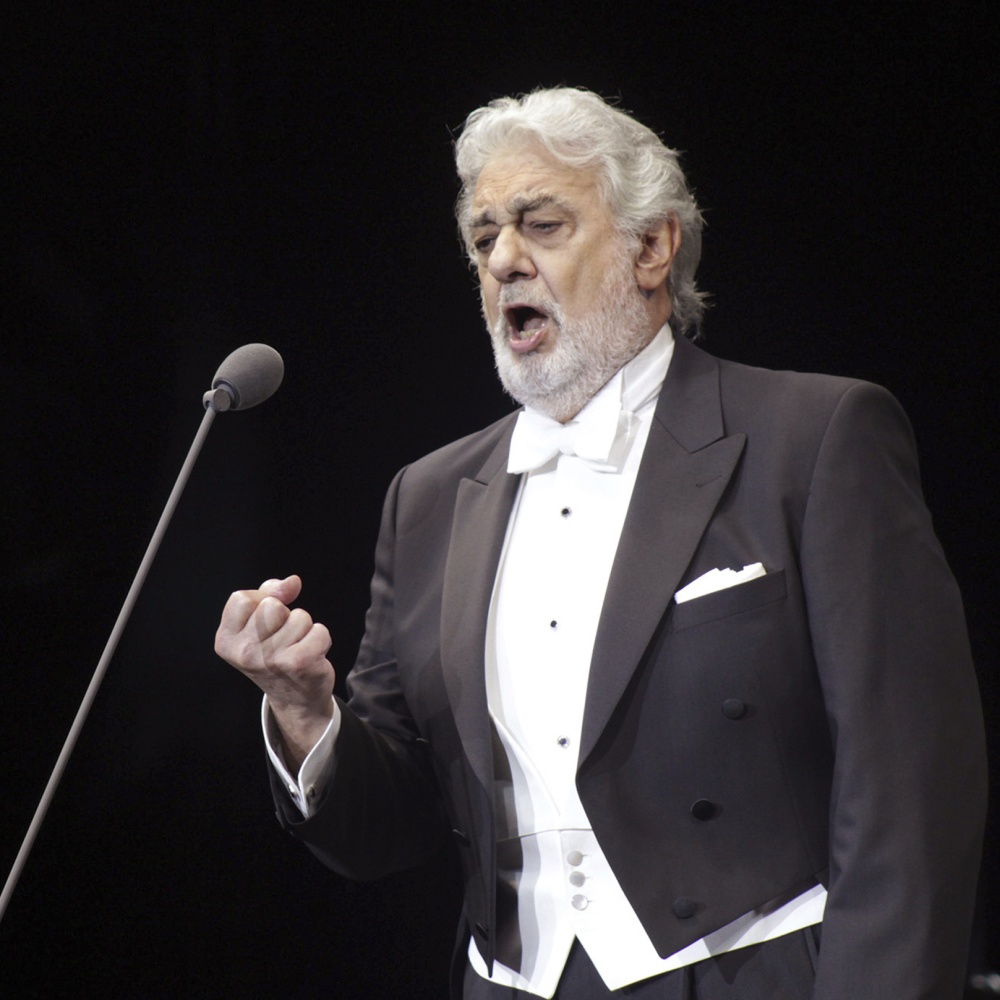 Placido Domingo, altre 11 donne lo accusano di molestie