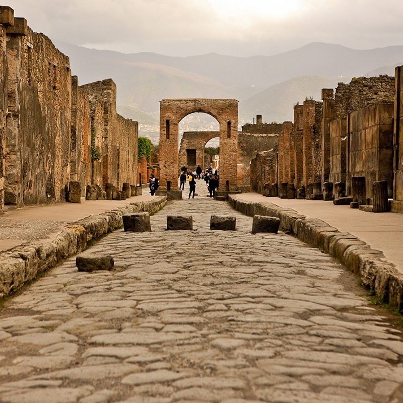 Pompei, cambia la data dell'eruzione del Vesuvio