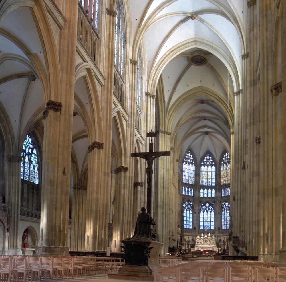 Ratisbona, 547 bambini vittime violenza nel Coro del Duomo