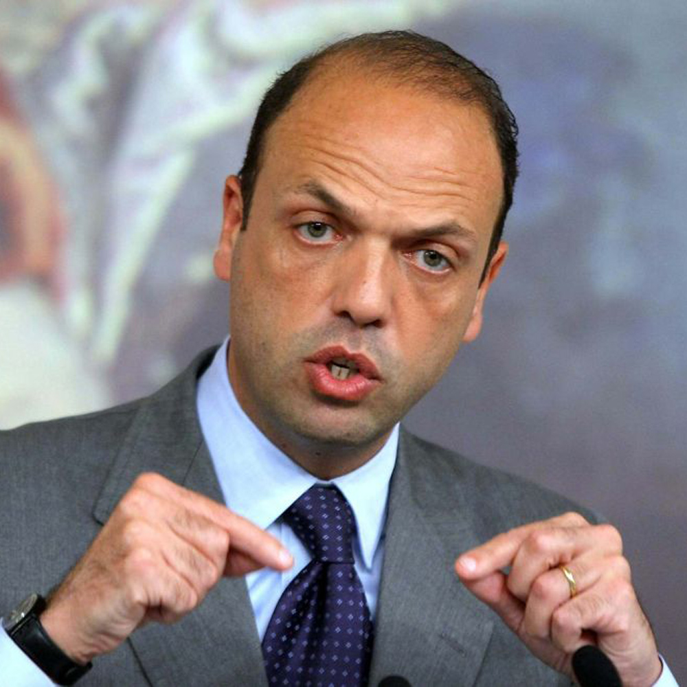 Referendum, Alfano a RTL 102.5: "Se Berlusconi fosse disponibile allo slittamento..."