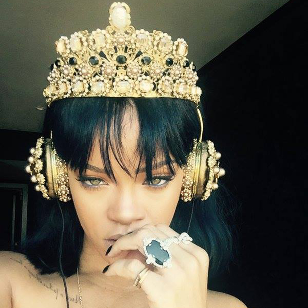 Rihanna, il nuovo cd "Anti" nei negozi prima di venerdì