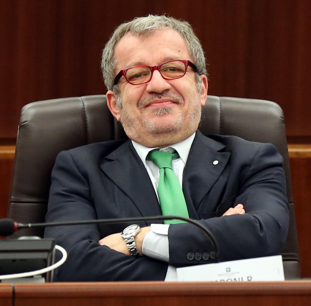 Roberto Maroni: "Rinuncio alla candidatura avanti Fontana"