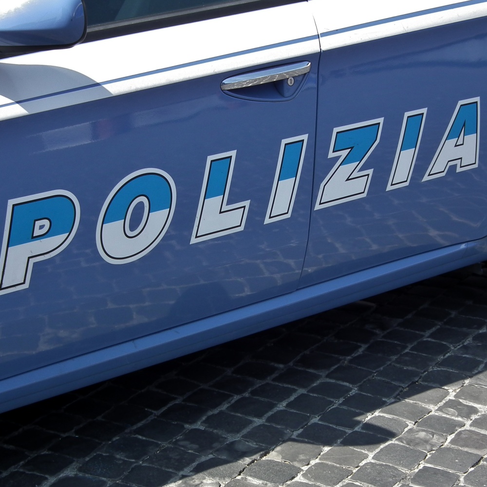 Roma, bimbo di due anni cade nello stagno di casa e muore