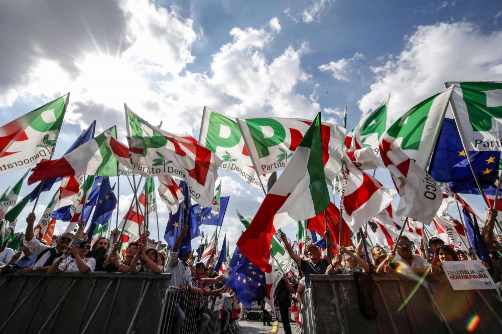 Roma, il Partito Democratico in piazza contro il governo